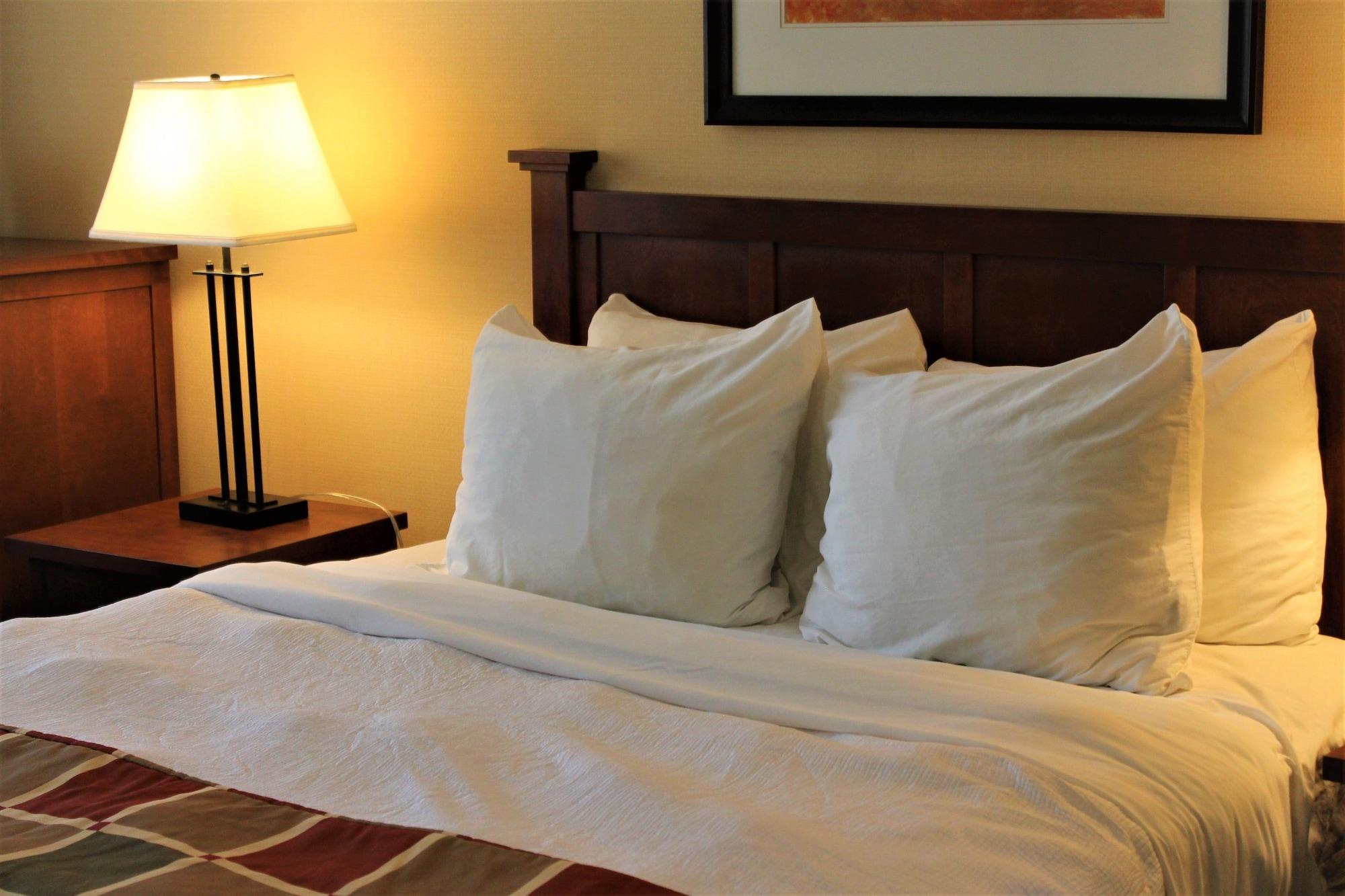 Charlottetown Inn & Conference Centre Екстериор снимка