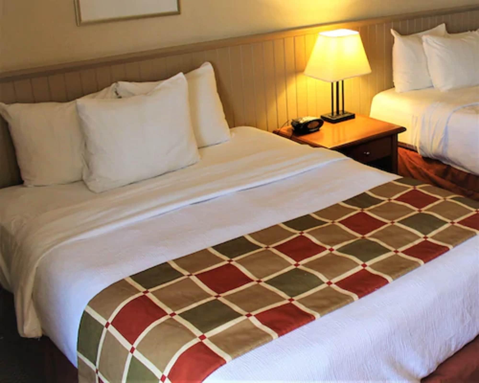 Charlottetown Inn & Conference Centre Екстериор снимка