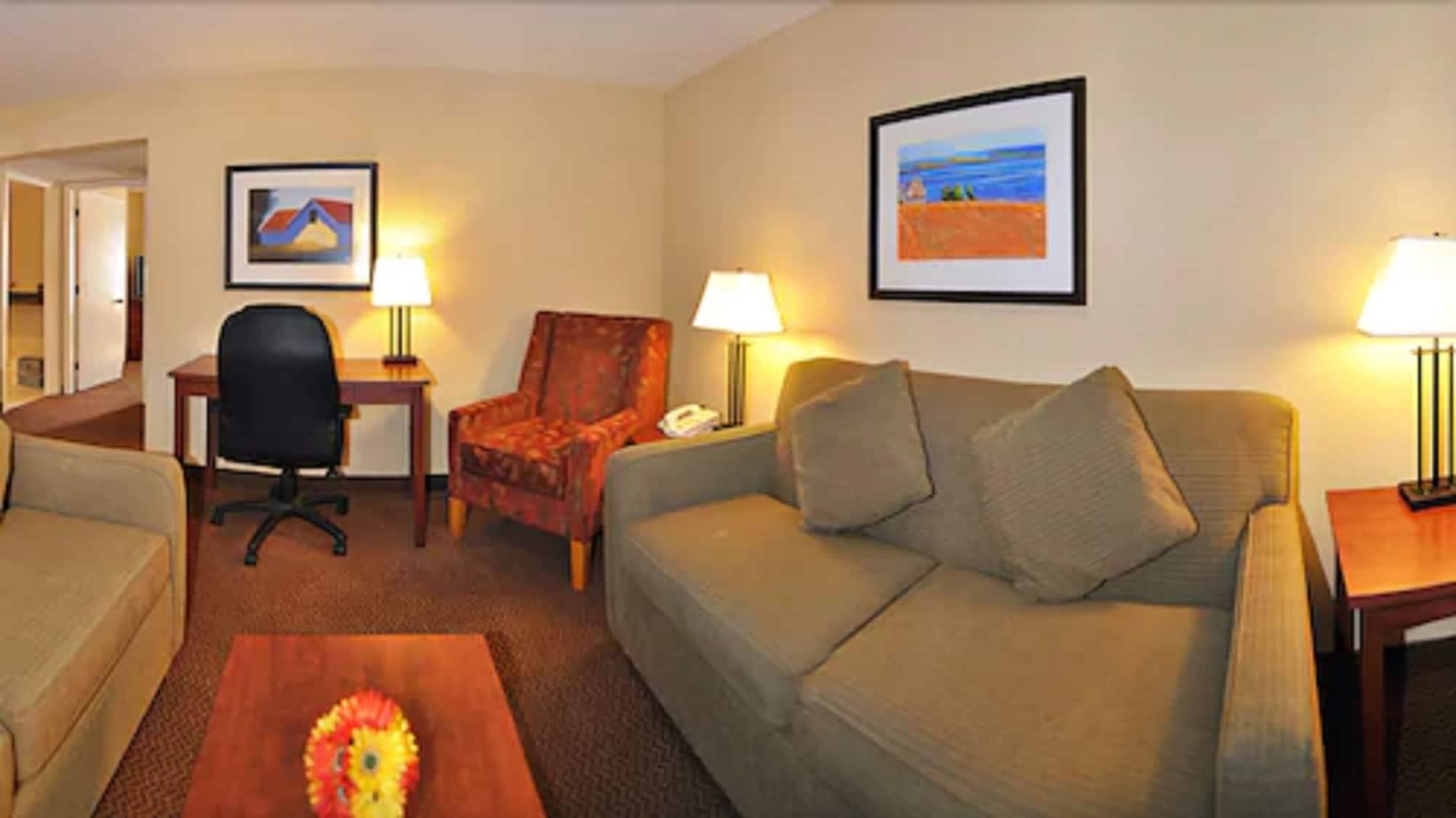 Charlottetown Inn & Conference Centre Екстериор снимка