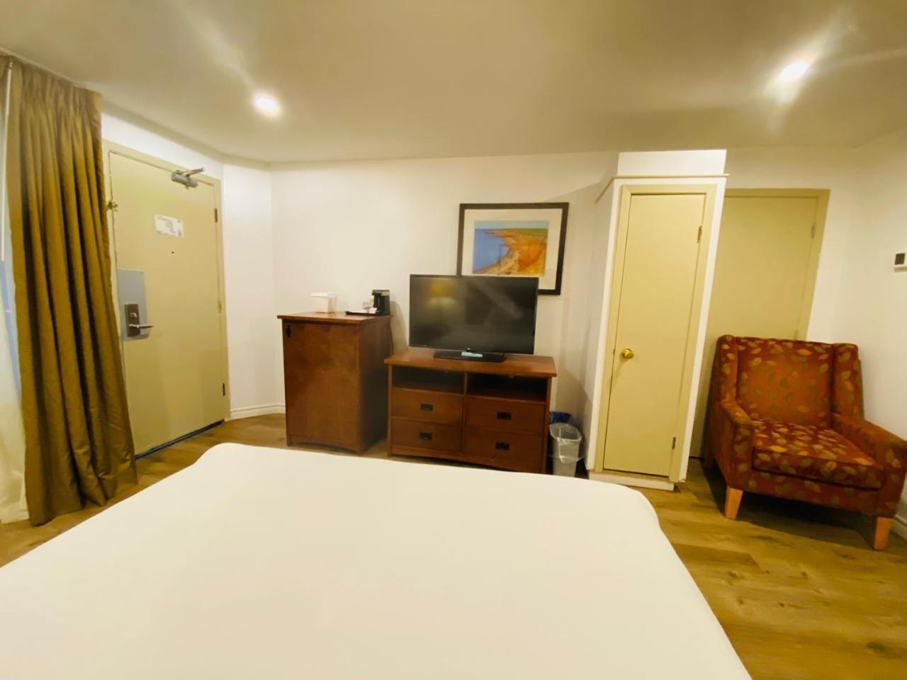 Charlottetown Inn & Conference Centre Екстериор снимка