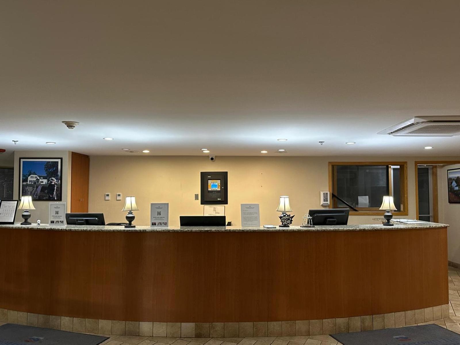 Charlottetown Inn & Conference Centre Екстериор снимка