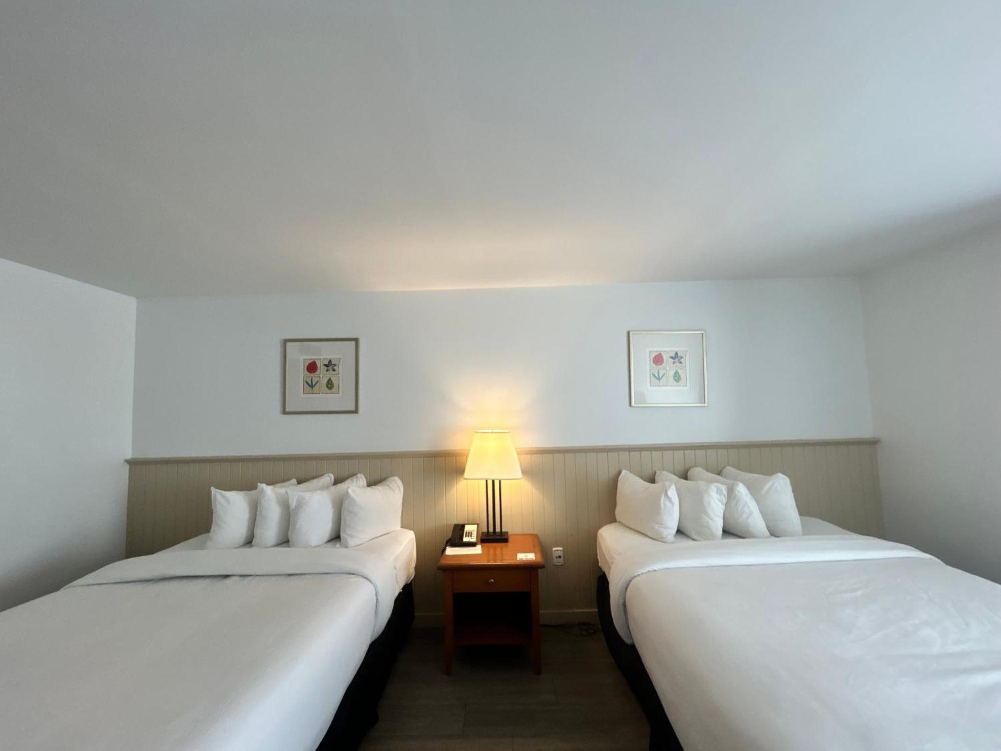 Charlottetown Inn & Conference Centre Екстериор снимка