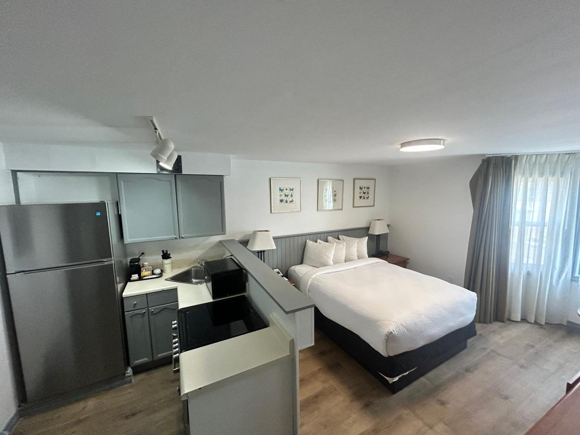 Charlottetown Inn & Conference Centre Екстериор снимка